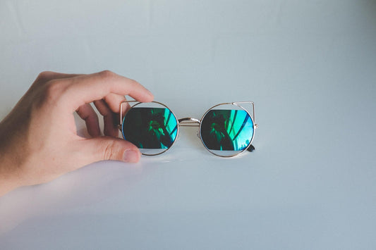 Cómo elegir las gafas adecuadas según la forma de tu cara | savagesunglassescol