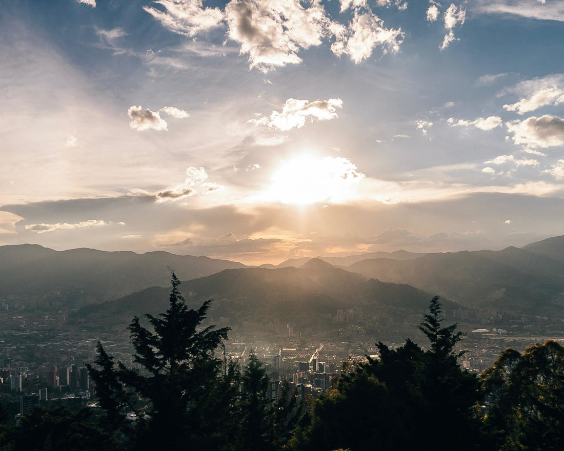 Las mejores rutas de senderismo en Medellín | savagesunglassescol