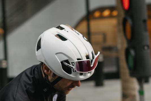Oakley lanza las gafas de sol más extrañas que jamás haya fabricado
